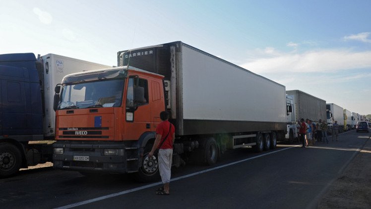 بوروشينكو: محاصرة القرم غذائيا ستعجل في عودتها إلى حضن أوكرانيا