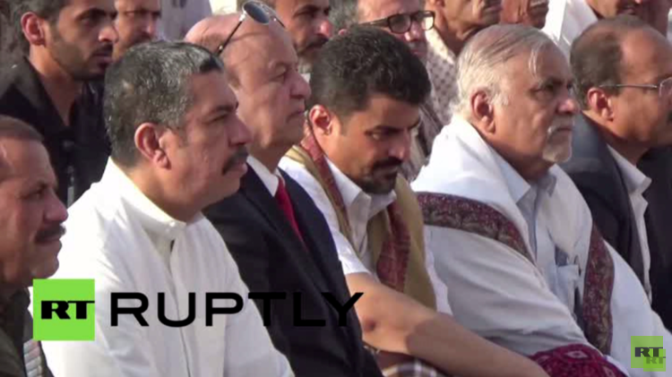  هادي وبحاح يؤديان صلاة عيد الأضحى في عدن