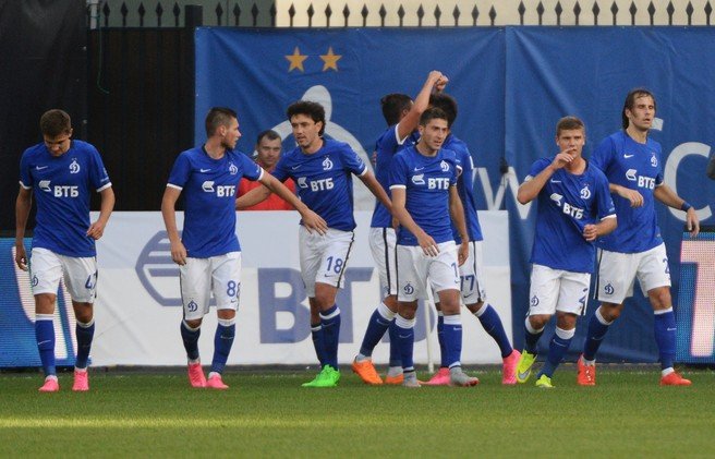 دينامو موسكو وأمكار إلى دور الـ 16 من كأس روسيا .. (صور)