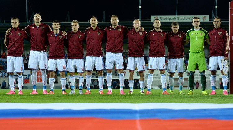 مدرب روسيا يستدعي ثلاثة لاعبين جددا لمواجهتي مولدوفا والجبل الأسود