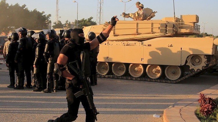 مصر.. مقتل 9 مسلحين وإصابة 3 أمنيين وجنديين شمال القاهرة