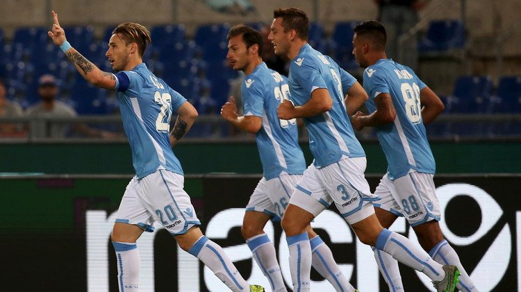 لاتسيو يقلب الطاولة على فيرونا بعشرة لاعبين