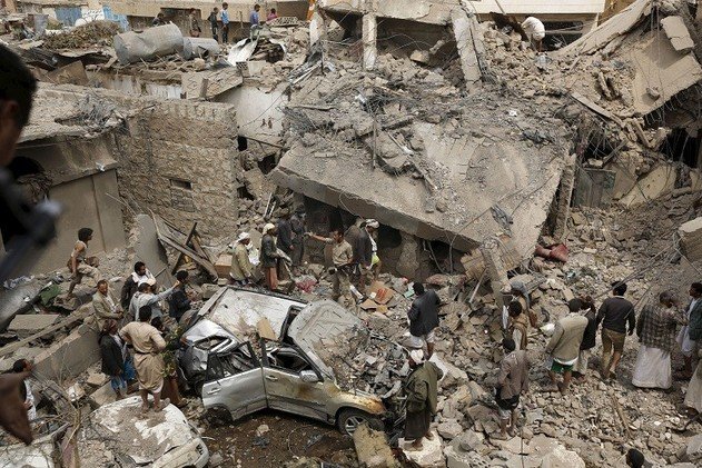 اليمن.. مقتل أكثر من 50 مدنيا ومسلحا حوثيا في غارات للتحالف
