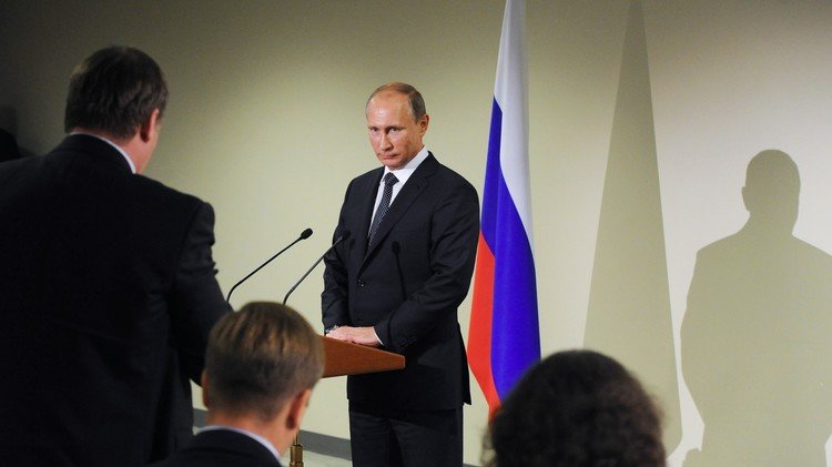 لقاء بوتين أوباما.. كواليس طريفة واهتمام إعلامي ضخم 