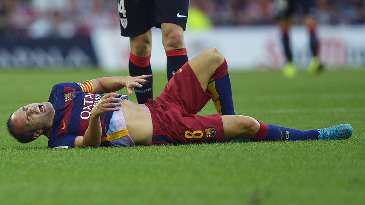 برشلونة من دون إنييستا المصاب بتمزق عضلي