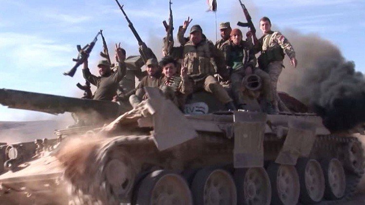 داعش يشن هجوما على مطار دير الزور