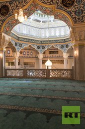 منظر من زاوية أخرى من داخل المسجد 