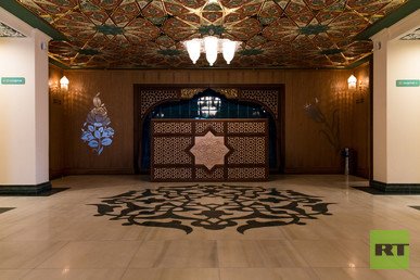 من داخل المسجد - موسكو 