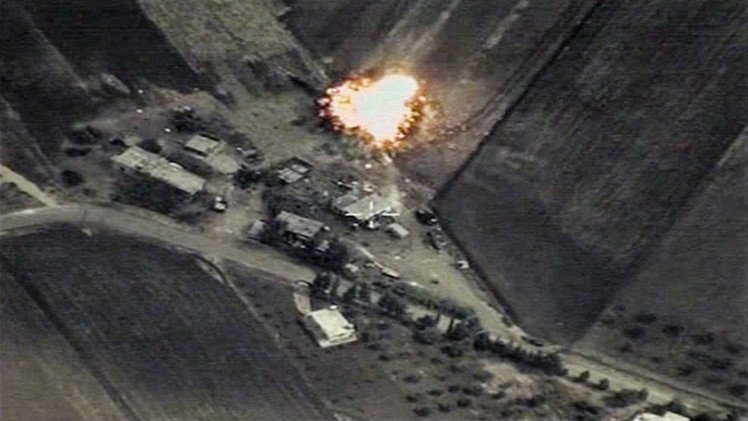 الاستخبارات الأمريكية تُكذب البيت الأبيض: روسيا تقصف الإرهابيين في سوريا  