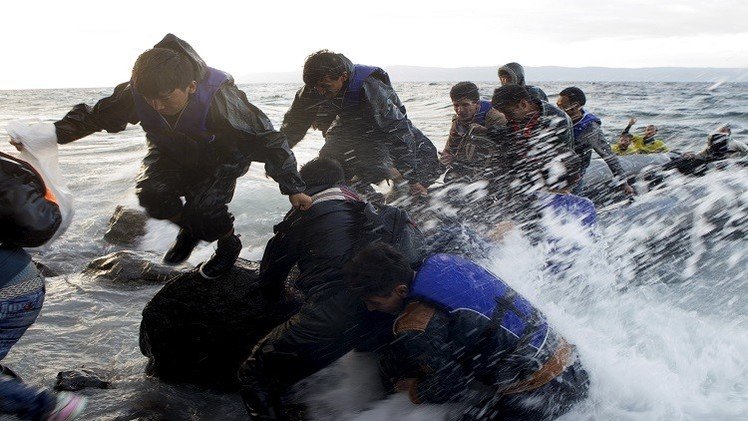 الطقس يعيق توافد اللاجئين على اليونان