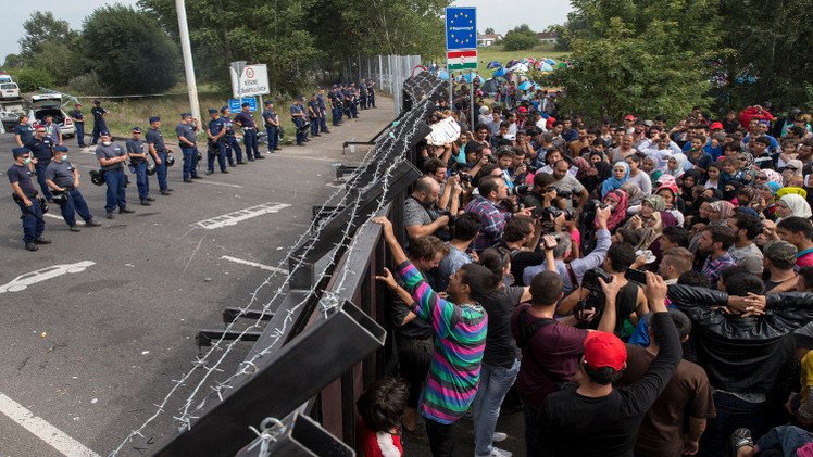 630 ألف مهاجر غير شرعي وصلوا أوروبا.. ولا حل للأزمة في الأفق