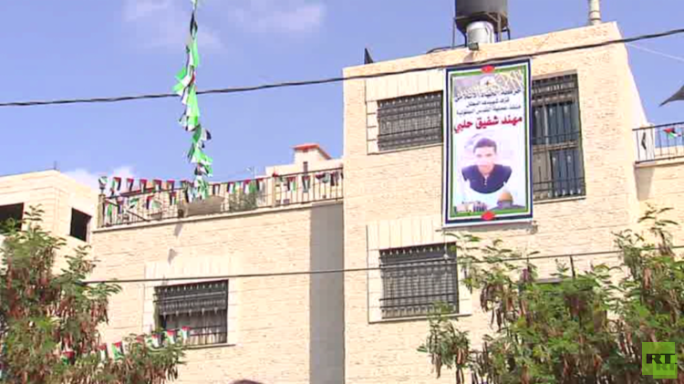 جنود إسرائيليون يقتحمون منزل الحلبي