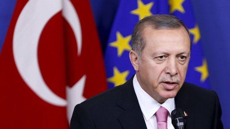 أردوغان يفشل في استثمار أزمة اللاجئين سياسيا