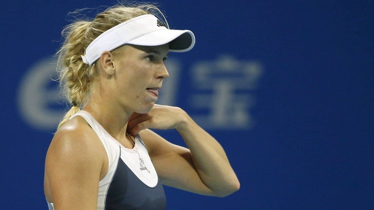 كارولين فوزنياكي تودع بكين (فيديو)