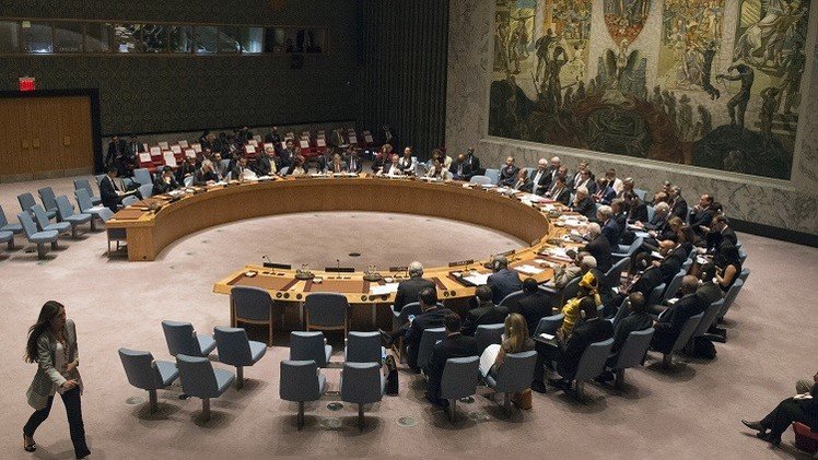 عملية "صوفيا" ضد المهربين في انتظار قرار مجلس الأمن