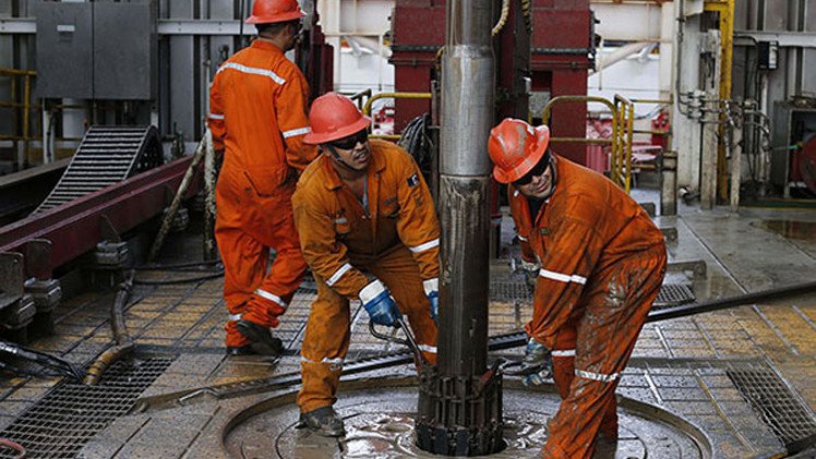 صعود أسعار النفط بعد تقليص أعمال الحفر في الولايات المتحدة