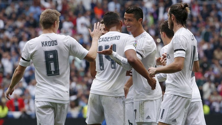 الدوري الإسباني .. رونالدو يقود النادي الملكي للصدارة مؤقتا (فيديو)