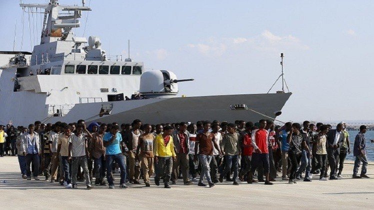 البحرية الإيطالية: مقتل 8 مهاجرين وانقاذ  113 آخرين عند محاولتهم عبور المتوسط