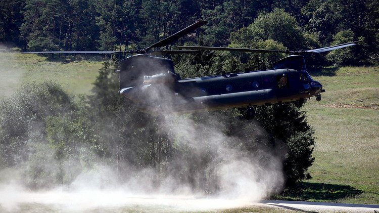 الناتو يطلق أكبر تدريبات له منذ 13 عاما.. وحاملة الطائرات الروسية تجري تدريبات في المحيط الشمالي