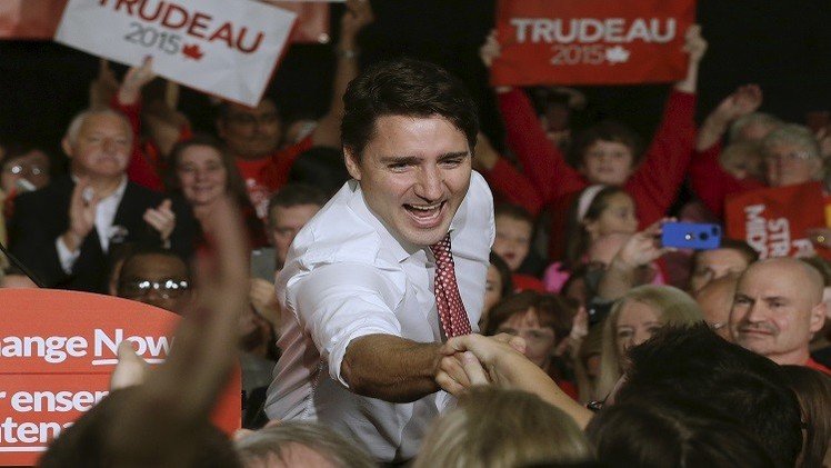  رئيس وزراء كندا الجديد يسرق قلوب الحسناوات