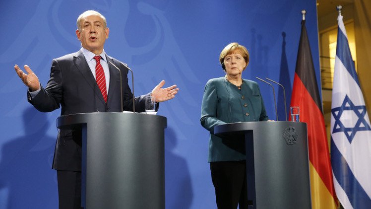 ميركل لنتنياهو: ألمانيا تعرف من هو المسؤول عن المحرقة