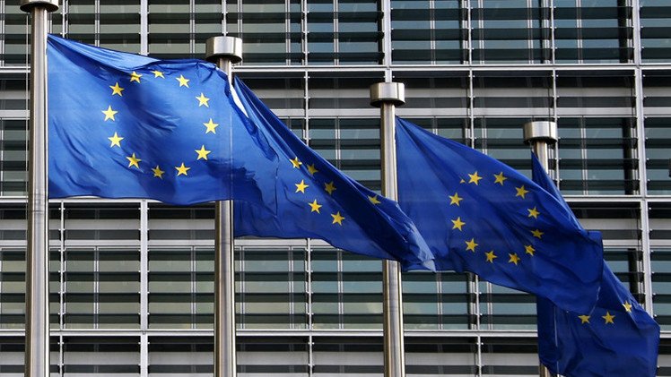 الاتحاد الأوروبي يحظر إجراء دراسات مالية تتعلق بمصارف روسية تشملها العقوبات 