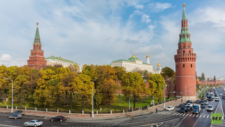 الكرملين ينفي علمه بوجود خطة لمرحلة انتقالية في سوريا تفضي لرحيل الأسد