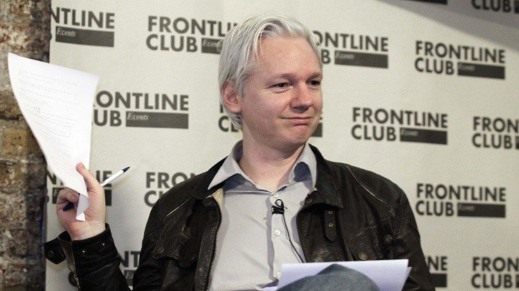مؤسس "ويكيليكس" يوصي الصحافيين باستخدام البريد العادي تفاديا للتجسس