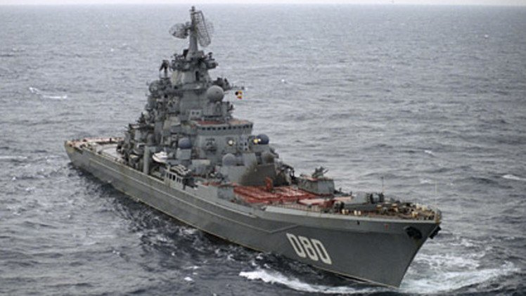 طراد نووي روسي يُزود بصواريخ فرط صوتية