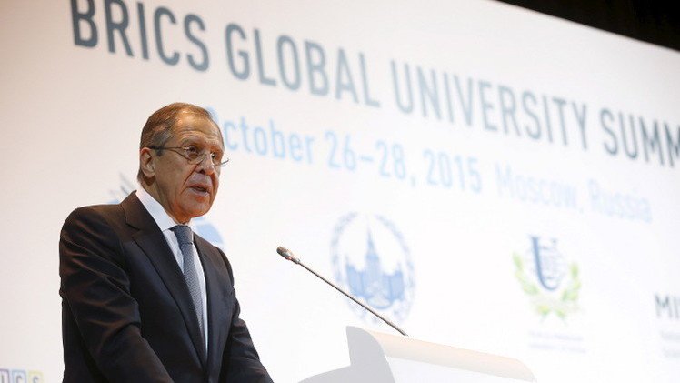 لافروف: محاولات إسقاط نظم شرق أوسطية زادت خطر تفكك دول ووقوعها بقبضة الإرهابيين