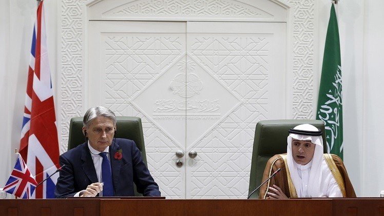 هاموند يعلن اقتراب نهاية حرب اليمن