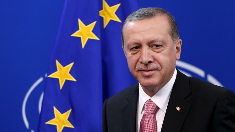 أردوغان: خلافاتنا مع روسيا بشأن سوريا لا تعني وجود صراع بين أنقرة وموسكو