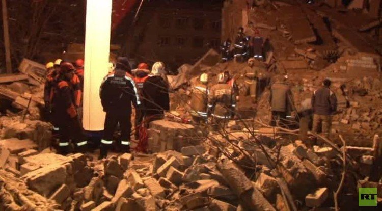 5 قتلى بانفجار في مبنى سكني أقصى شرق روسيا