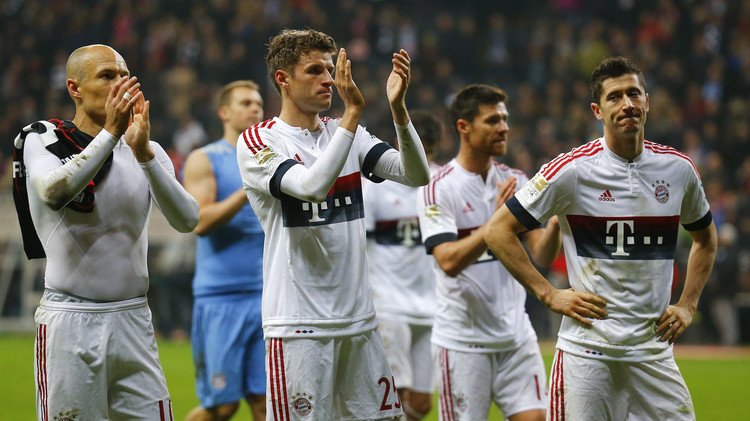 الدوري الألماني.. فرانكفورت يوقف مسلسل انتصارات البايرن .. (صور)