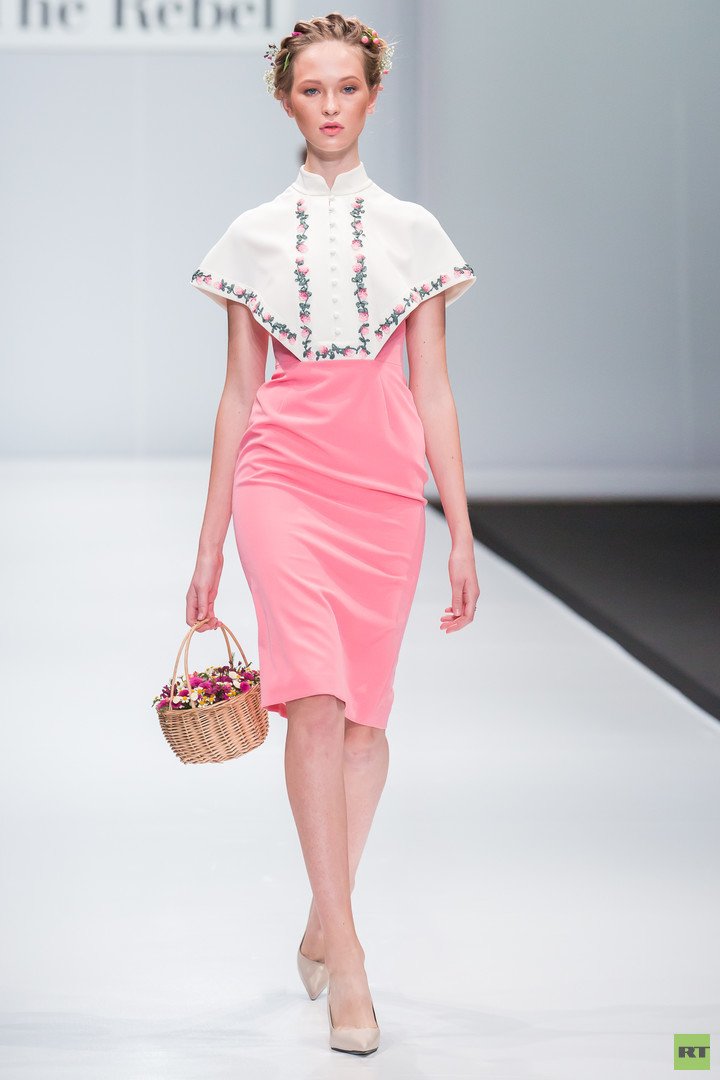 في أسبوع الموضة الروسية  تعرض مجموعة أزياء THE REBEL