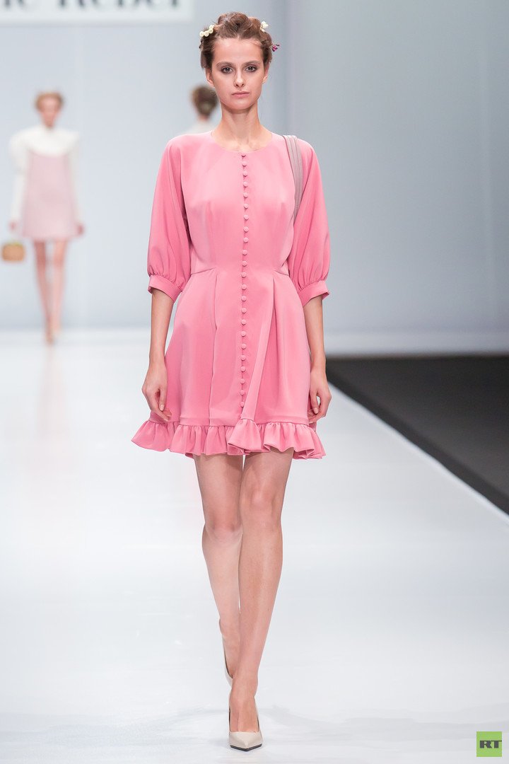 في أسبوع الموضة الروسية  تعرض مجموعة أزياء THE REBEL