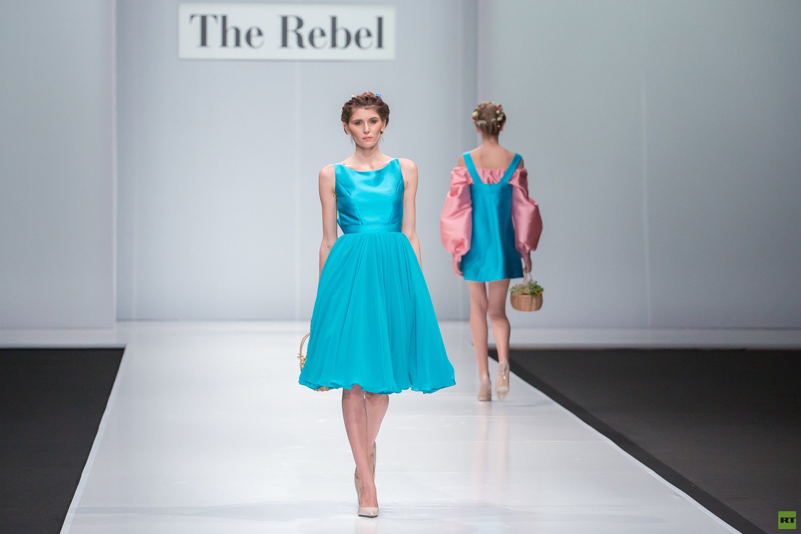 في أسبوع الموضة الروسية  تعرض مجموعة أزياء THE REBEL