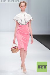 في أسبوع الموضة الروسية  تعرض مجموعة أزياء THE REBEL