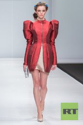 في أسبوع الموضة الروسية  تعرض مجموعة أزياء THE REBEL