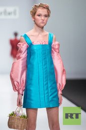 في أسبوع الموضة الروسية  تعرض مجموعة أزياء THE REBEL