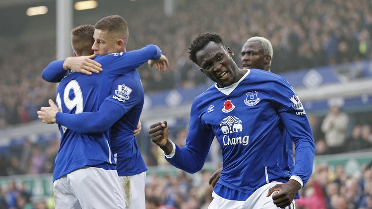 إيفرتون يستعيد نغمة الانتصارات بفوز عريض على سندرلاند (فيديو)