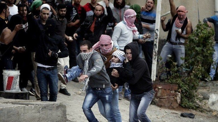 إسرائيل تغلق إذاعة فلسطينية تزامنا مع تفاقم التوتر في الخليل