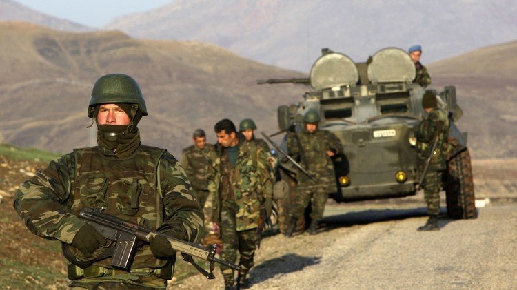 مقتل 17 شخصا في اشتباكات بين مسلحين أكراد وقوات الأمن التركية
