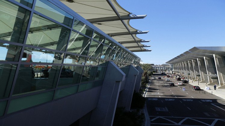 إغلاق مطار سان دييوغو في كاليفورنيا بعد إطلاق نار في محيطه