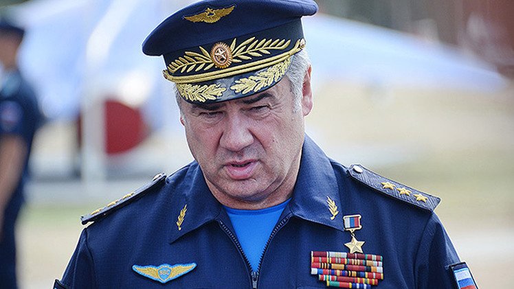 قائد القوات الجوية الروسية: نحن نضرب عناصر 