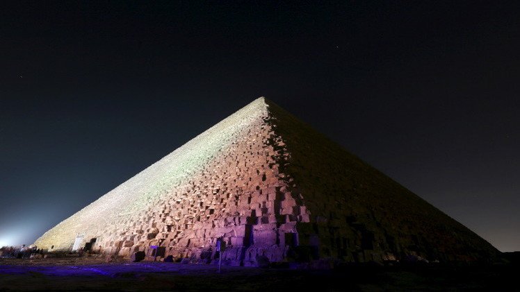  انبعاث حراري تحت الأهرامات يحير علماء الآثار  