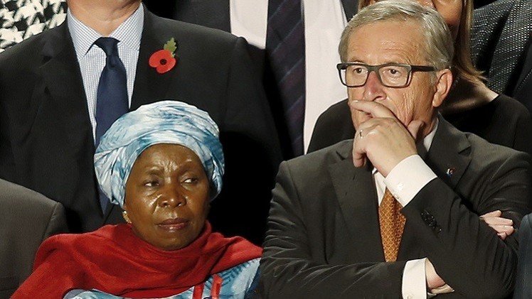 رئيس المفوضية الأوروبية: علينا أن نرى في أزمة الهجرة فرصة لا تهديدا لنمط حياتنا