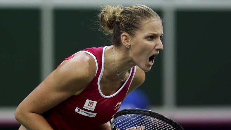 التشيك تفوز على روسيا وتحتفظ بلقب كأس الاتحاد للتنس