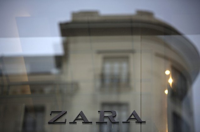 "زارا" تقيل موظفين فيها بعد حادثة منع محجبة من دخول متجرها في باريس