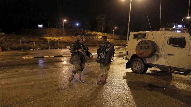 إصابة 4 إسرائيليين بجروح خطيرة في عملية طعن جنوب تل أبيب